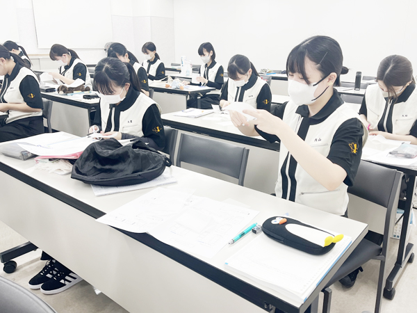 リボンを付ける基礎練習☆